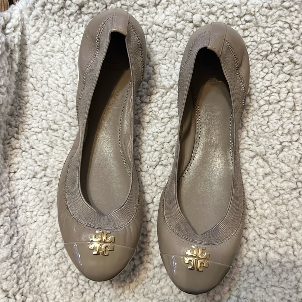 Tory Burch Jolie Flats NEW - size 8